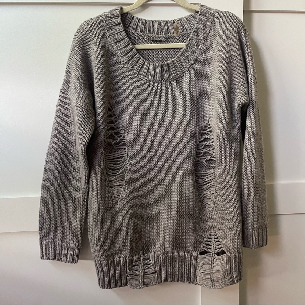 Corson size 2 Cozy Gray Distressed Sweater